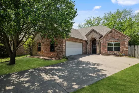 117 Ashlyn Ct, Whitesboro, TX 76273