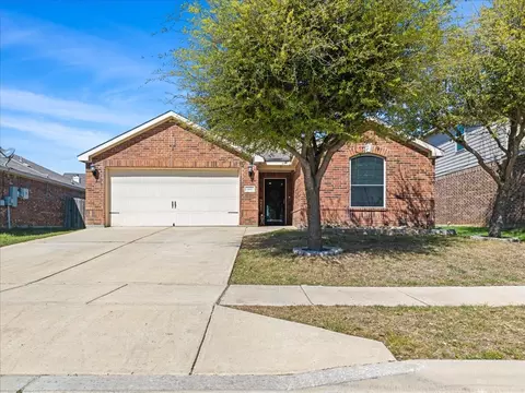 6113 Chalk Hollow Dr, Fort Worth, TX 76179