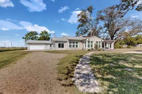 1800 W Frank St, Grand Saline, TX 75140