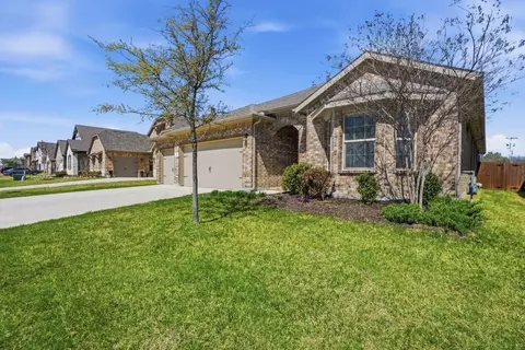 1716 Bellatrix Dr, Haslet, TX 76052