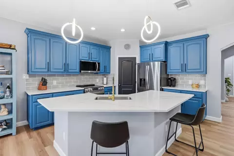 8258 Lax Dr, Fort Worth, TX 76126