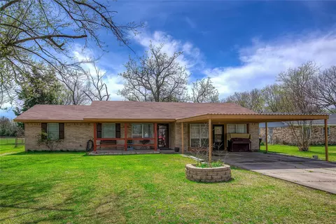 650 Forrester St, Greenville, TX 75401