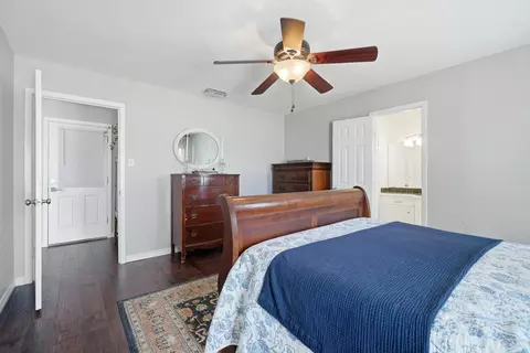 Bedroom - 121 Sandy Ln, Clyde, TX 79510 photo 3 of 8