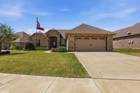 3241 Boat Landing Trl, Granbury, TX 76049