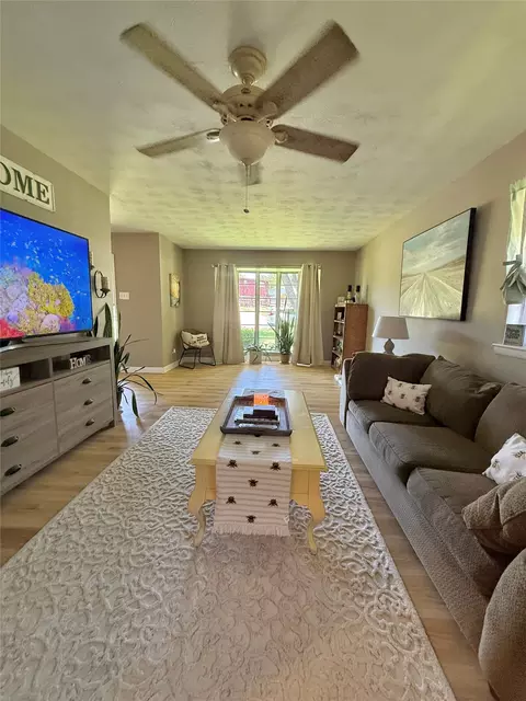 387 Immigrant Trail Rd, Denison, TX 75021
