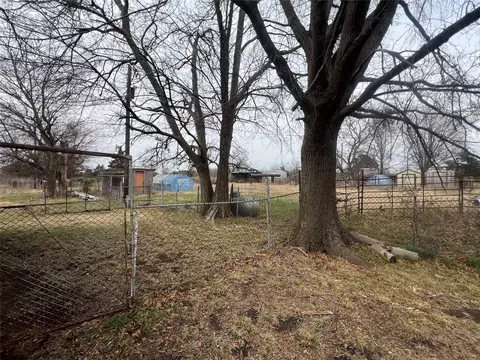 Exterior - 1655 E Fm 120, Denison, TX 75021 photo 8 of 9