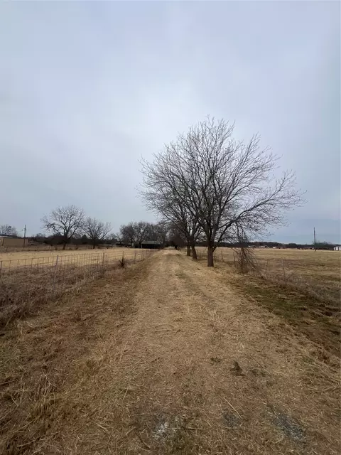 1655 E Fm 120, Denison, TX 75021