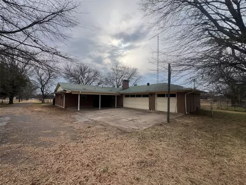 Exterior - 1655 E Fm 120, Denison, TX 75021 photo 7 of 9