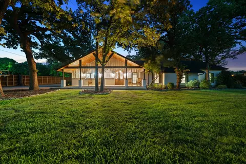 1287 Sunshine Ln, Southlake, TX 76092