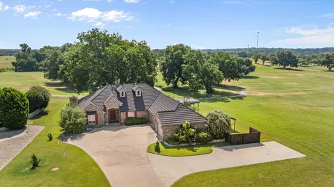 1621 Rockview Dr, Granbury, TX 76049
