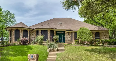 3910 Cross Bend Ct, Arlington, TX 76016