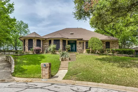3910 Cross Bend Ct, Arlington, TX 76016