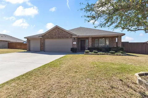 338 Amber Ln, Nevada, TX 75173