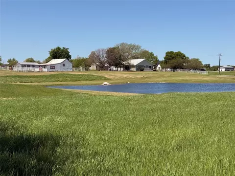 2196 Bledsoe Rd, Gunter, TX 75058
