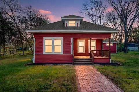 110 English St, Mount Vernon, TX 75457