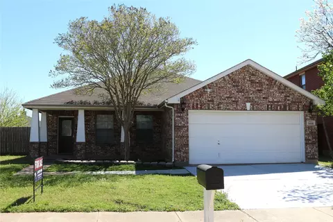 506 Quartz St, Arlington, TX 76002