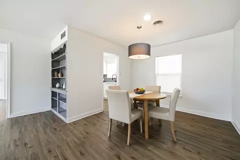 Dining - 619 9th St, Terrell, TX 75160 photo 1 of 2