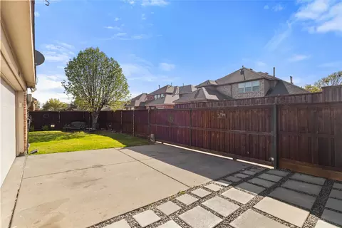 Exterior - 7013 Bickers Dr, Rowlett, TX 75089 photo 4 of 4