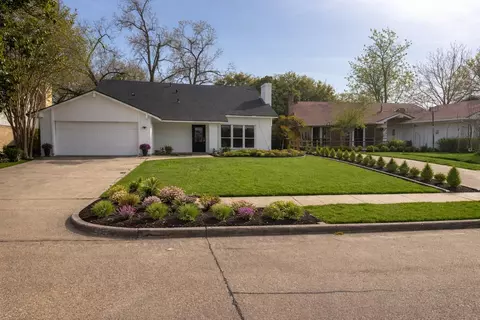 3834 Shadycreek Dr, Garland, TX 75042