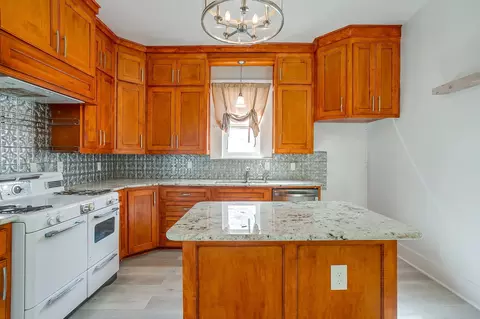 1014 W Arlington Ave, Fort Worth, TX 76110