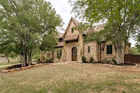 1985 Woodland Dr, Cross Roads, TX 76227