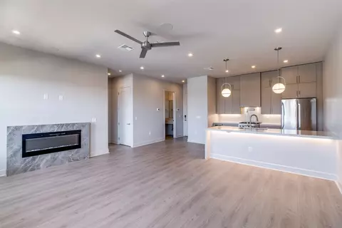 1900 S Ervay St #310, Dallas, TX 75215