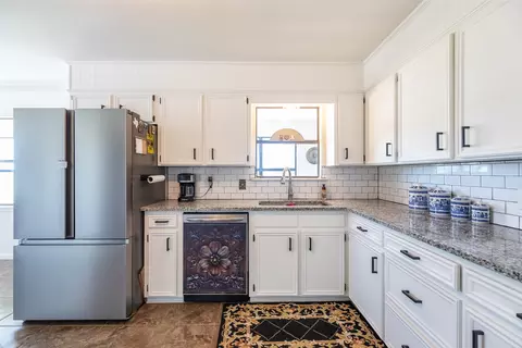 Kitchen - 642 Fm 3200, Comanche, TX 76442 photo 4 of 4