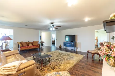 Living - 642 Fm 3200, Comanche, TX 76442 photo 2 of 2