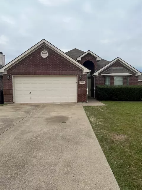 1113 Manhassett Ct, Fort Worth, TX 76140