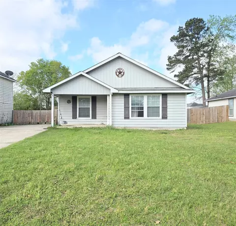 8853 E Buffalo Cir, Willis, TX 77378