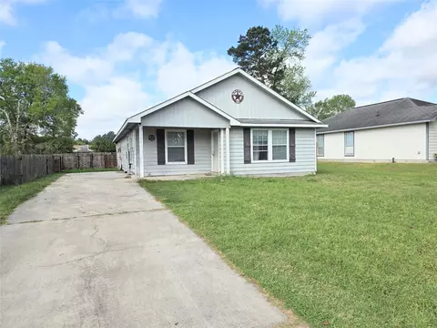Exterior - 8853 E Buffalo Cir, Willis, TX 77378 photo 2 of 7