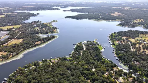 5449 Impala Point Dr, Athens, TX 75752