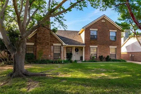 3227 Summerfield Dr, Grapevine, TX 76051