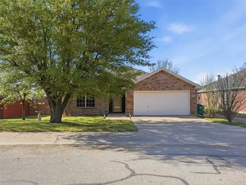 420 Stirling Rd, Rhome, TX 76078
