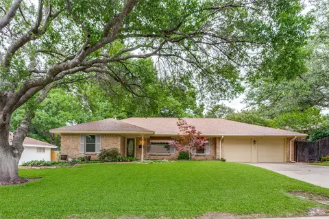 4908 Wheelock Dr, Fort Worth, TX 76133