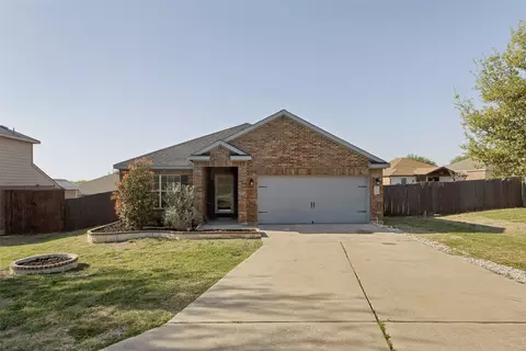 192 Buffalo Ridge Dr, Newark, TX 76071