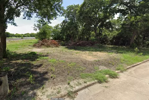 201 Neathery St, Farmersville, TX 75442