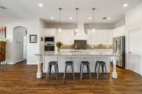 5750 High Mesa Dr, Justin, TX 76247