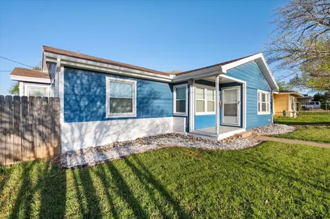 3290 Olive Pl, Fort Worth, TX 76116