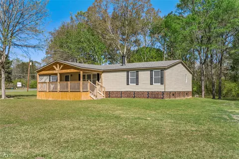 10721 Southern Rdg E, Keithville, LA 71047
