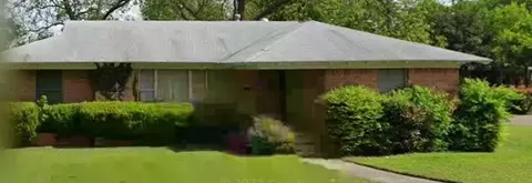 721 Woodacre Dr, Dallas, TX 75241