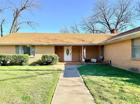 429 Agnes Ave, Marlin, TX 76661