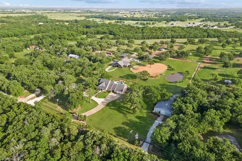 12630 Merrill Rd, Pilot Point, TX 76258