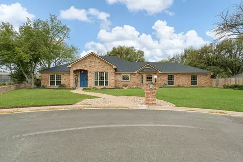 1004 Canyon Ct, Cleburne, TX 76033