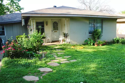 215 E 15th St, Irving, TX 75060