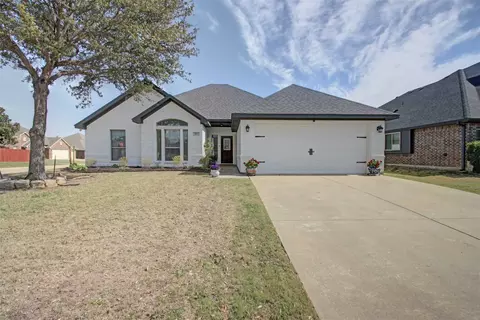 332 Delaware St, Burleson, TX 76028