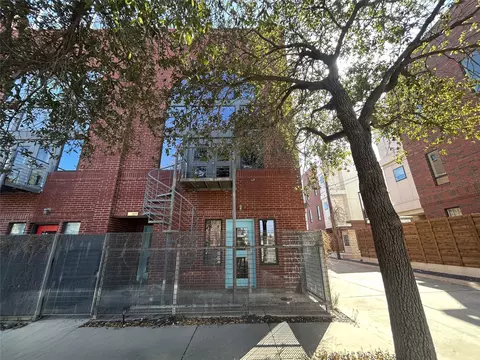 829 W Daggett Ave #H, Fort Worth, TX 76104