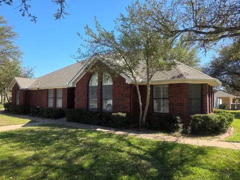 1404 Roanoake Dr, Graham, TX 76450