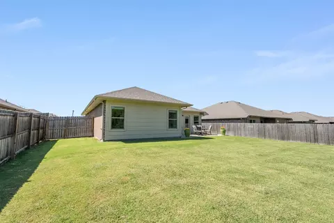 Exterior - 106 Willowbend Loop, Mabank, TX 75147 photo 4 of 4