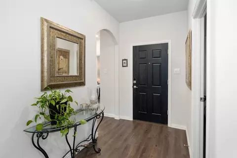Entry Way - 106 Willowbend Loop, Mabank, TX 75147 photo 1 of 4